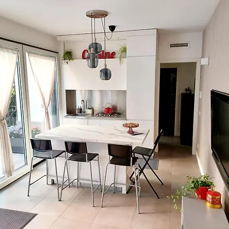 California Suite, Zona Tortona-solari-citylife, Un'oasi Nel Centro Di *