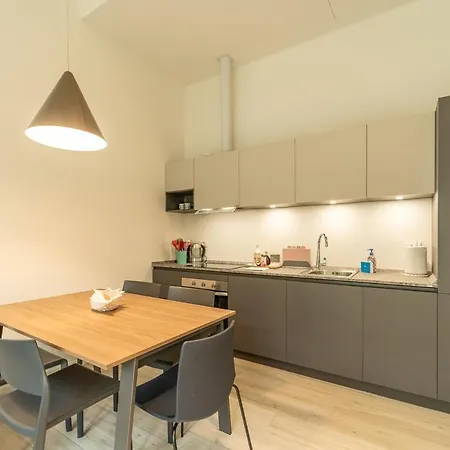 شقة With Terrace And Pool, 5 Min From The Martesana ميلان