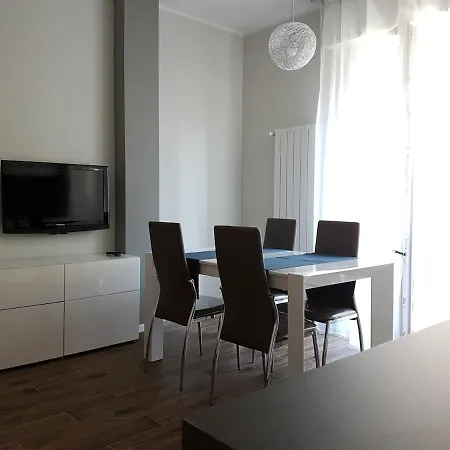 Luxury - Citta Studi Milán