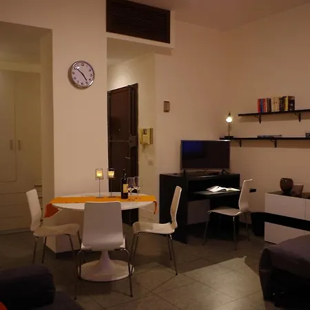 Da Vitto E Ale, A Casa Vostra Lägenhet Milano