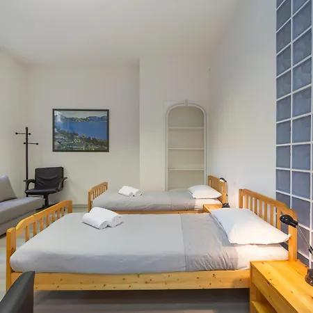 Comfortable&quiet Near M4 Metro *