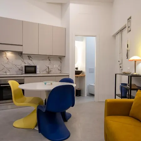 Casa Giacosa - Metro M1 Pasteur - 10min To Duomo דירה מילאנו