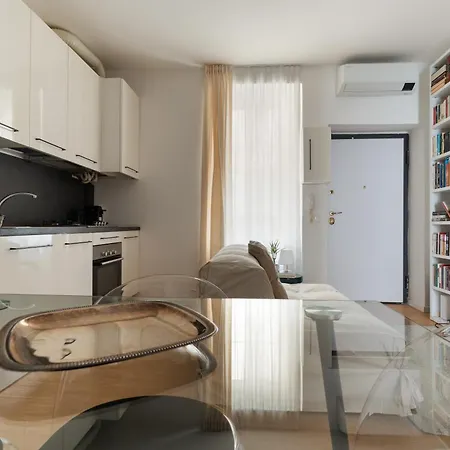Porta Venezia - Castaldi - Bilocale Con Letto Soppalcato Apartmán *