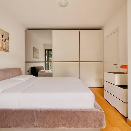 Apartment Hostmate - - Ulpio Traiano *