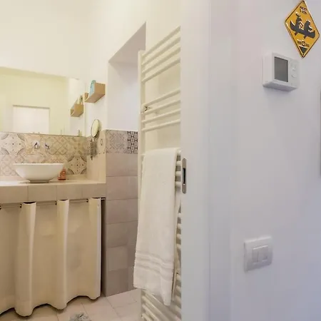 Gloria Apartment