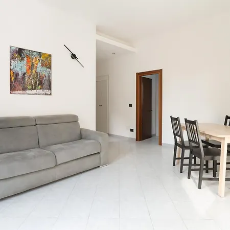 Guesthost - Cozy Near San Siro Milão