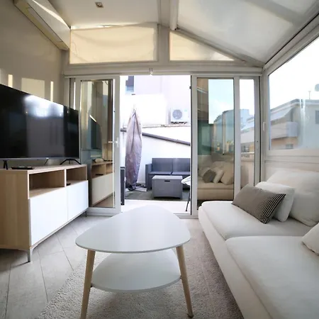 Luminoso In Moscova Con Terrazzo *