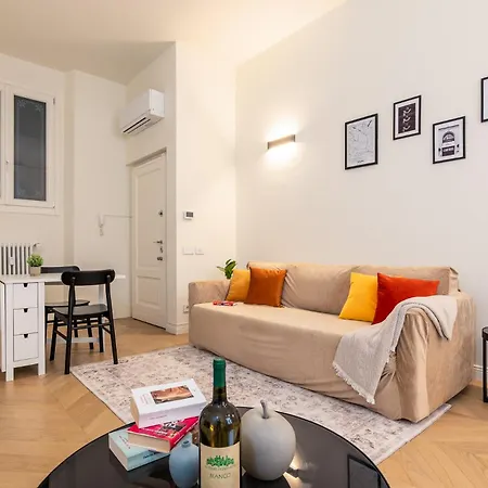 Elegant Duplex With Modern Design In Apartament