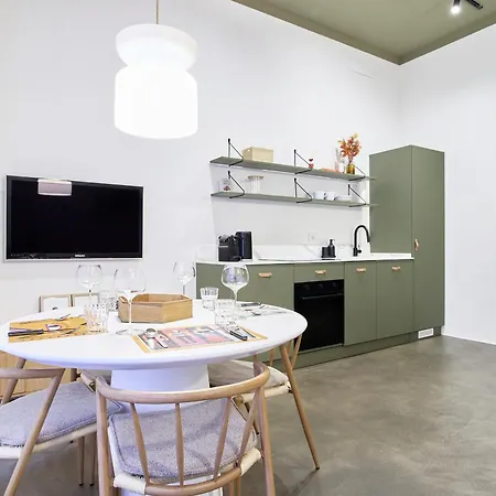 Design With Private Street Entrance Apartmán