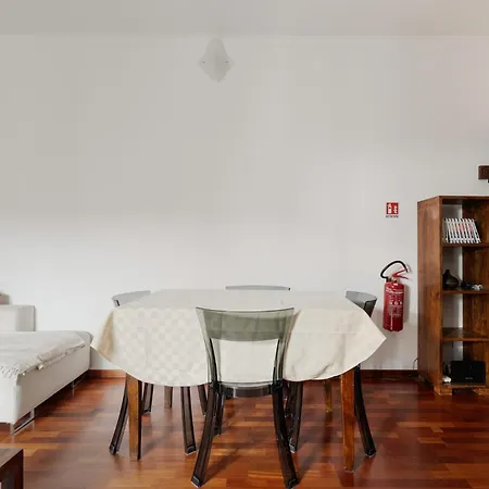 Guesthost - Navigli Comfy Milan