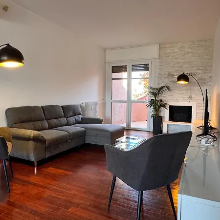 Panoramic Penthouse With Terrace In * 米兰