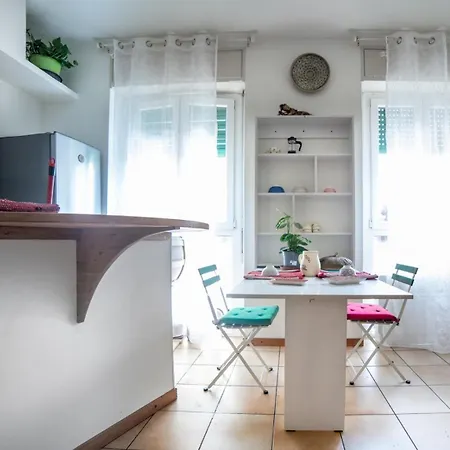 Daire Cozy In Bovisa, Close To Tram Bus And Train