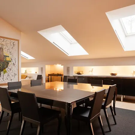 Guesthost - 500sqm Luxury With Spa, Gym, Terrace, Game & Garage