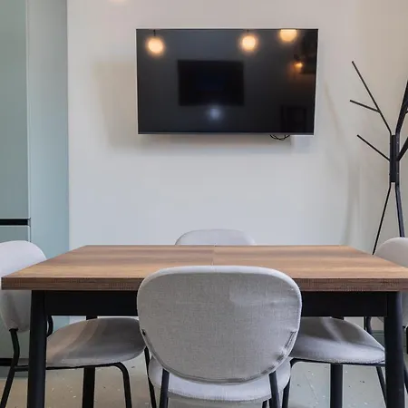 Design Canal Navigli View Апартаменты