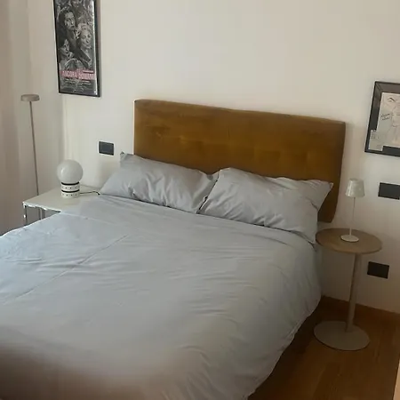Casabella Design With Balcony Navigli Area * Milano