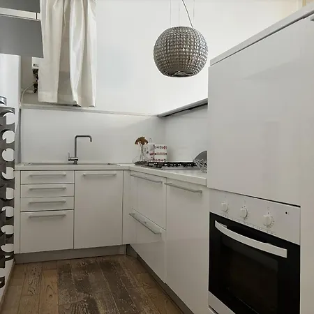 Bnbest Joy Lecco 4 Pax Apartamento *