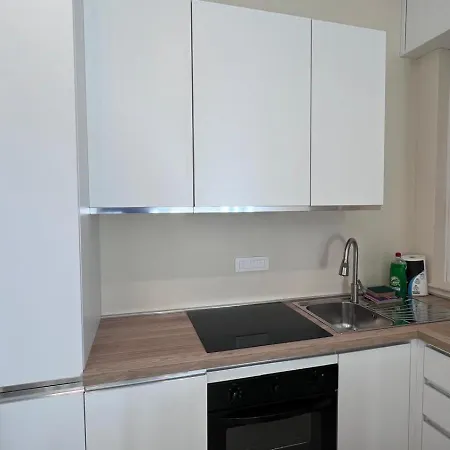 Apartment Elegante Bilocale Ristrutturato - Metro Inganni