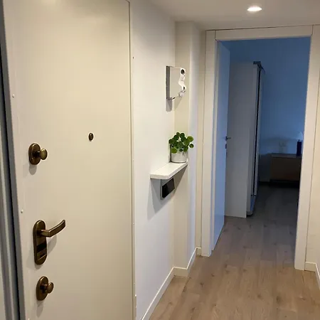 Apartament Design And Comfort In West Mediolan