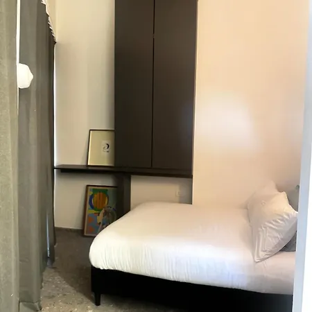 C L I N K E R H O U S E