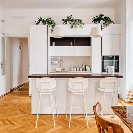 Isola Luxury Living; Big Terrace Apartmán