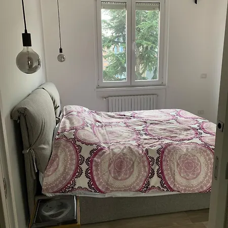 Two-room In The Navigli&tortona Area 아파트 *