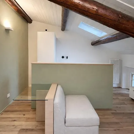 Splendida Mansarda Via Solferino In Brera