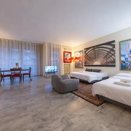 公寓 - Spacious And Bright Apartment, Elegant Area