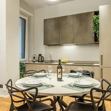 Luxury Modern Near Duomo - Exclusive & *