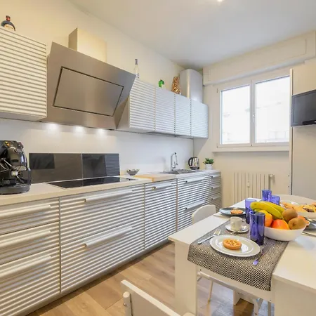 Modica, 16 - Near Iulm Μιλάνο