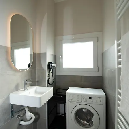 Monolocale X 2 Con Balcone E Cucina - Famagosta 밀라노