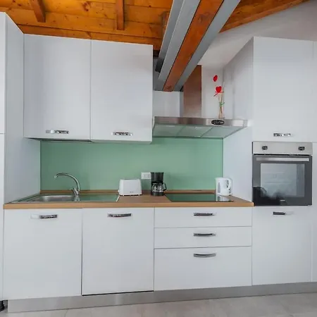 Apartment Homey Grandeur - Spacious With Terrace & Wi-fi Milan