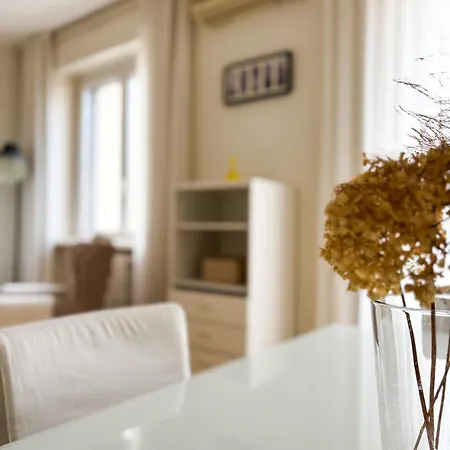 Bright Cadore Porta Romana Apartment Milan