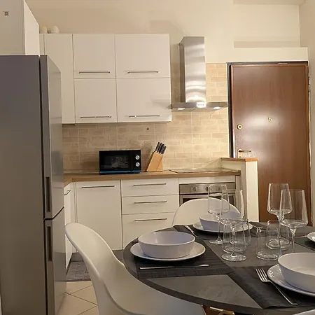 Appartamento Ampio Milano-lambrate Desing District Accessibile Senza Barriere Architettoniche E Letto King Size *