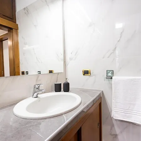 Apartment Space & Comfort, 5 Minutes From Linate And 15 From The Duomo Mailand