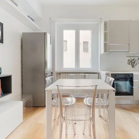 Guesthost - Cosy In Vetra Milan