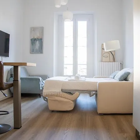 Navigli - Leo Brothers - Tibaldi 14 Milánó