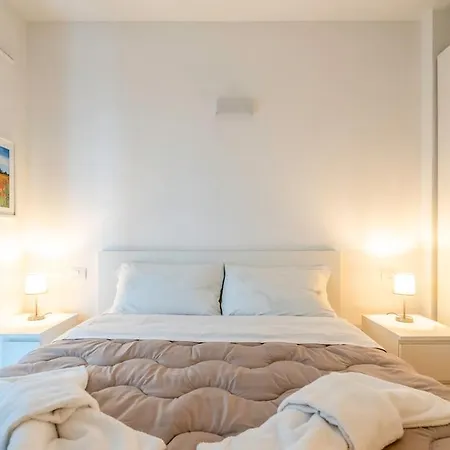 Appartamento Luminoso E Ristrutturato Con Doppio Balcone E Wifi