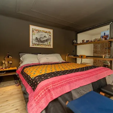 Urban-ethnic Con Ac, Wifi E Smart Tv