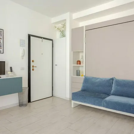 Bnbest Arco Chic 2 Pax Apartment