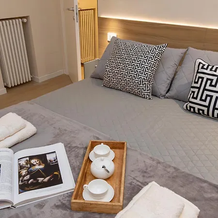 Brera Exclusive - New With Terrace, Near Parking