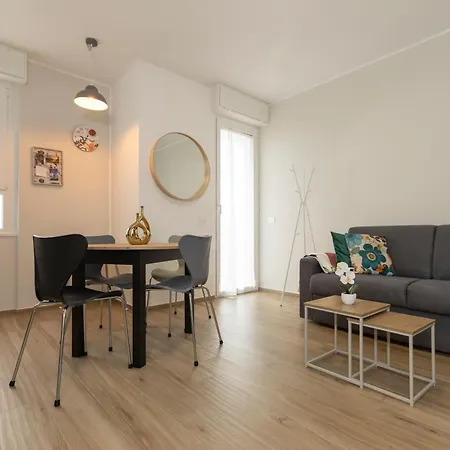 Apartamento Art - Bocconi Near Train Station, Navigli Milão