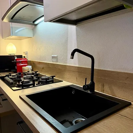 Luro - Suzzani 98 Daire *