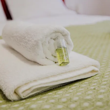 Bnbest Golden Darsena 4 Pax Apartment *