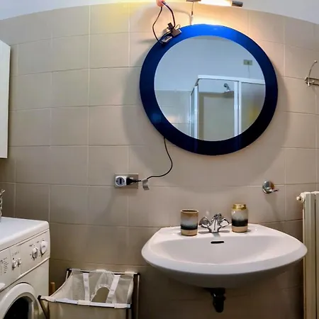 Casa Altaguardia Porta Romana Metro M3 *