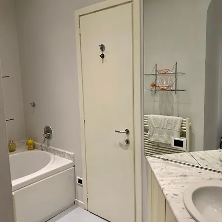 Comfortable And Convenient In Downtown Milán