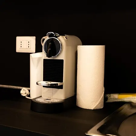 Isola Loft 5 Minutes Walk From Garibaldi Station *