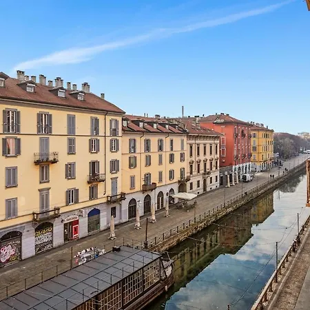 Alz54 Navigli Bright View Of The Navigli *