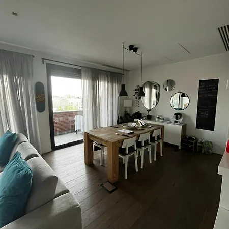 アパート Navigli Design ミラノ