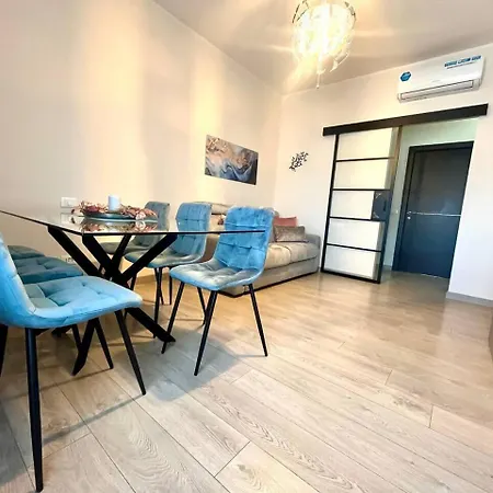 Guesthost - Balcony Flat X3 Linate Airport Mm4
