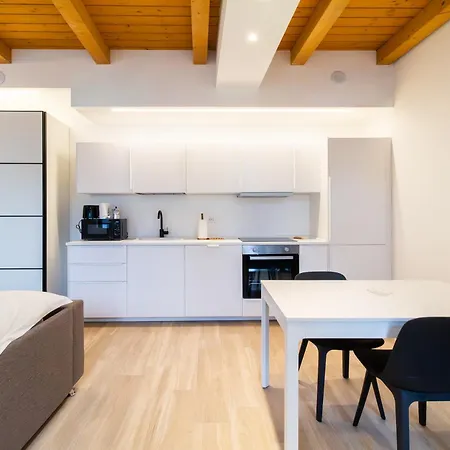 Apartament East